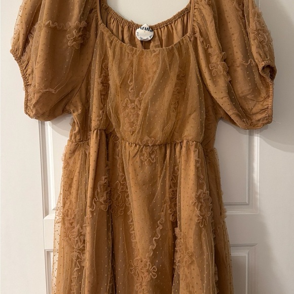 ARULA Dresses & Skirts - ARULA Tan Puff Sleeve Dress